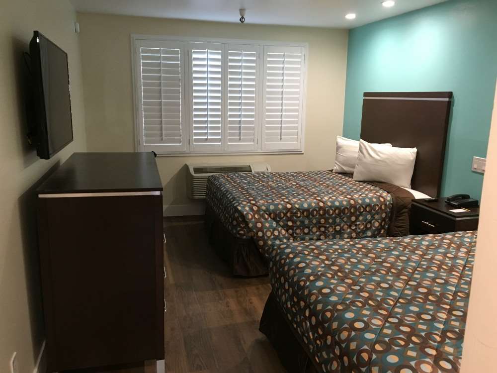 Vagabond Inn Executive - Bakersfield Downtowner Ruang foto