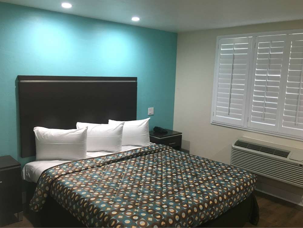 Vagabond Inn Executive - Bakersfield Downtowner Ruang foto