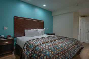 Vagabond Inn Executive - Bakersfield Downtowner Bagian luar foto